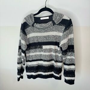 Skovhuus Gray and Black Pullover Long Sleeve Sweater